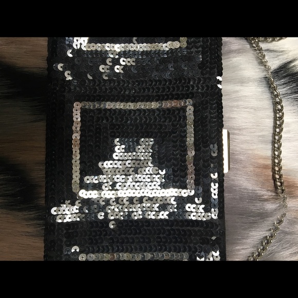 Black sequin clutch 🎀 - Picture 7 of 8